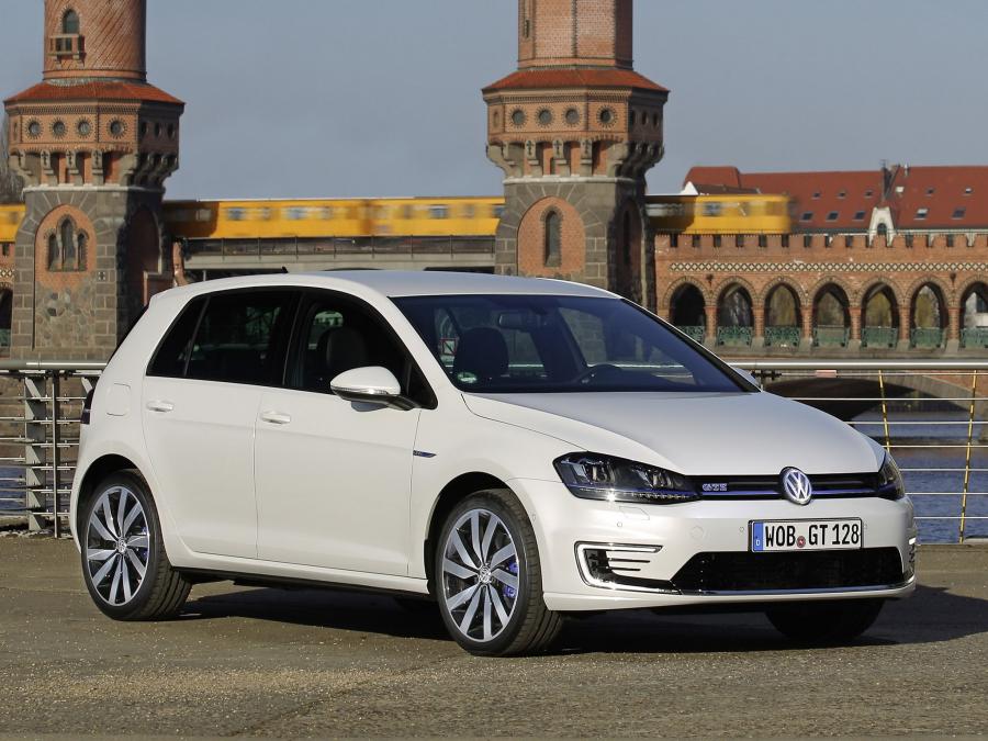  Volkswagen Golf GTE 5-Door 2014 года  (фото 16 из 45)